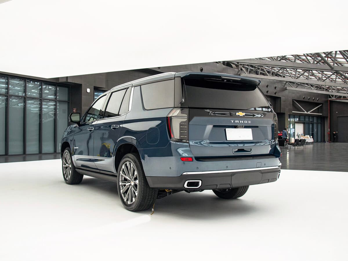 Chevrolet Tahoe V Restayling — 3/4 arxadan