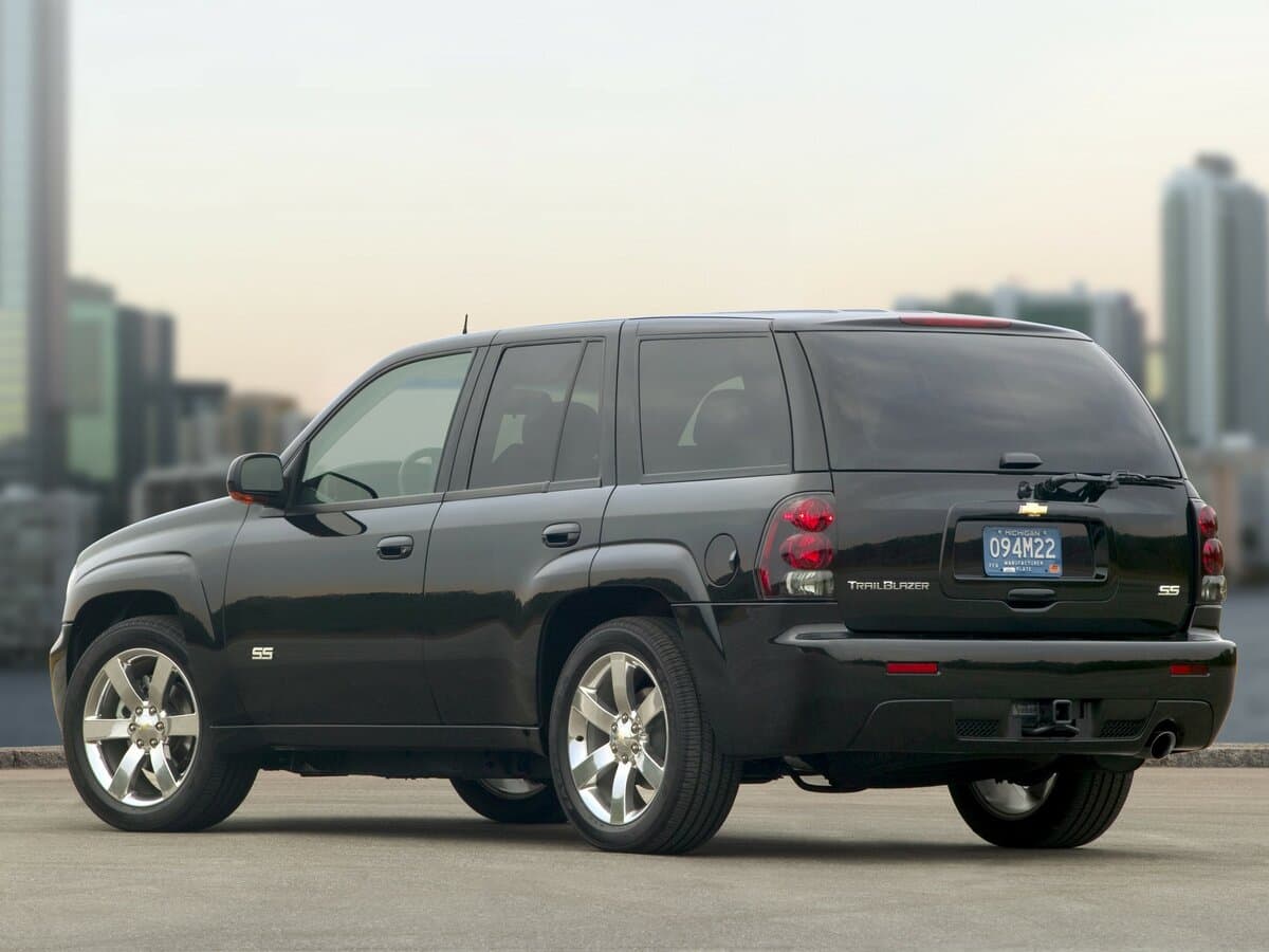 Chevrolet TrailBlazer I Restayling — 3/4 arxadan