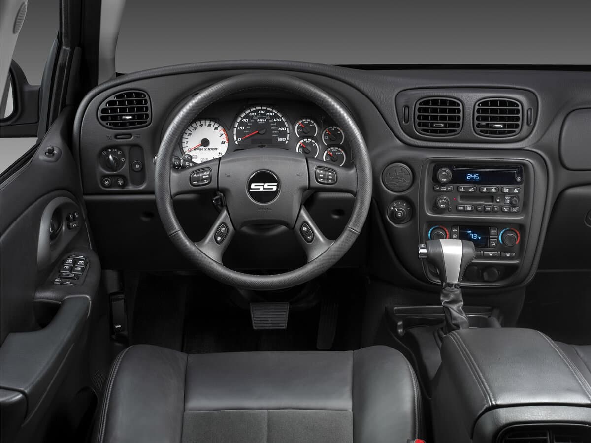 Chevrolet TrailBlazer I Restayling — Sükan