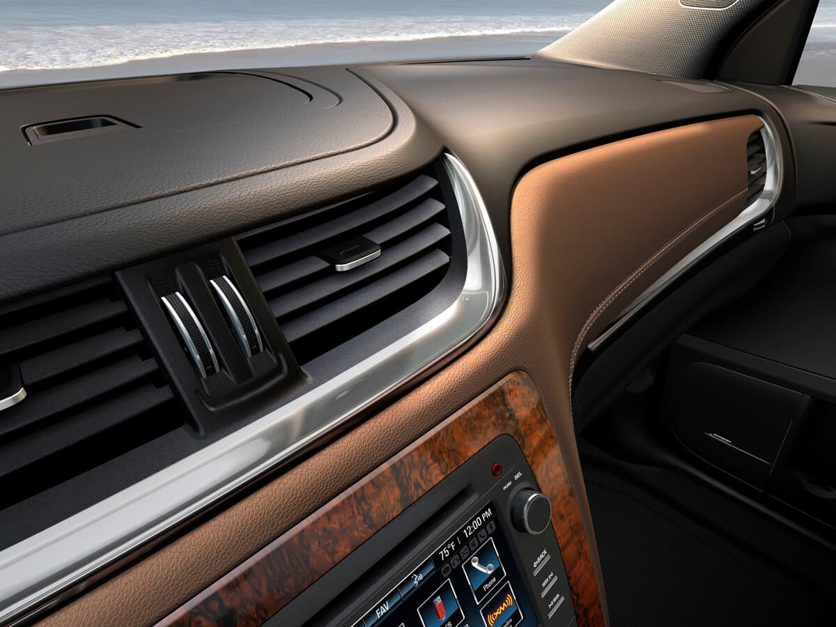 Chevrolet Traverse I Restayling — Salon, öndən