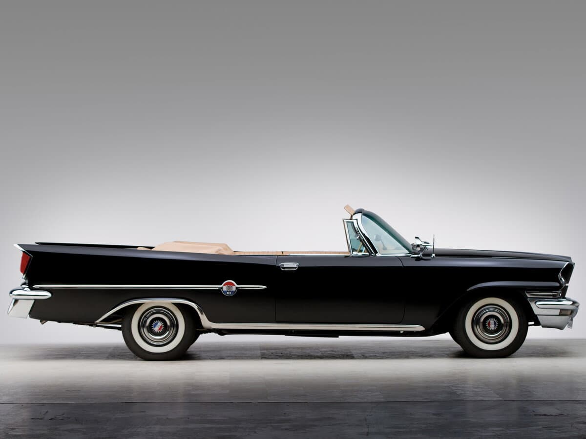Chrysler 300 Letter Series II (300E) Restayling — Yandan