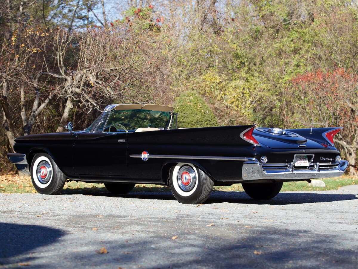 Chrysler 300 Letter Series III (300F) — 3/4 arxadan