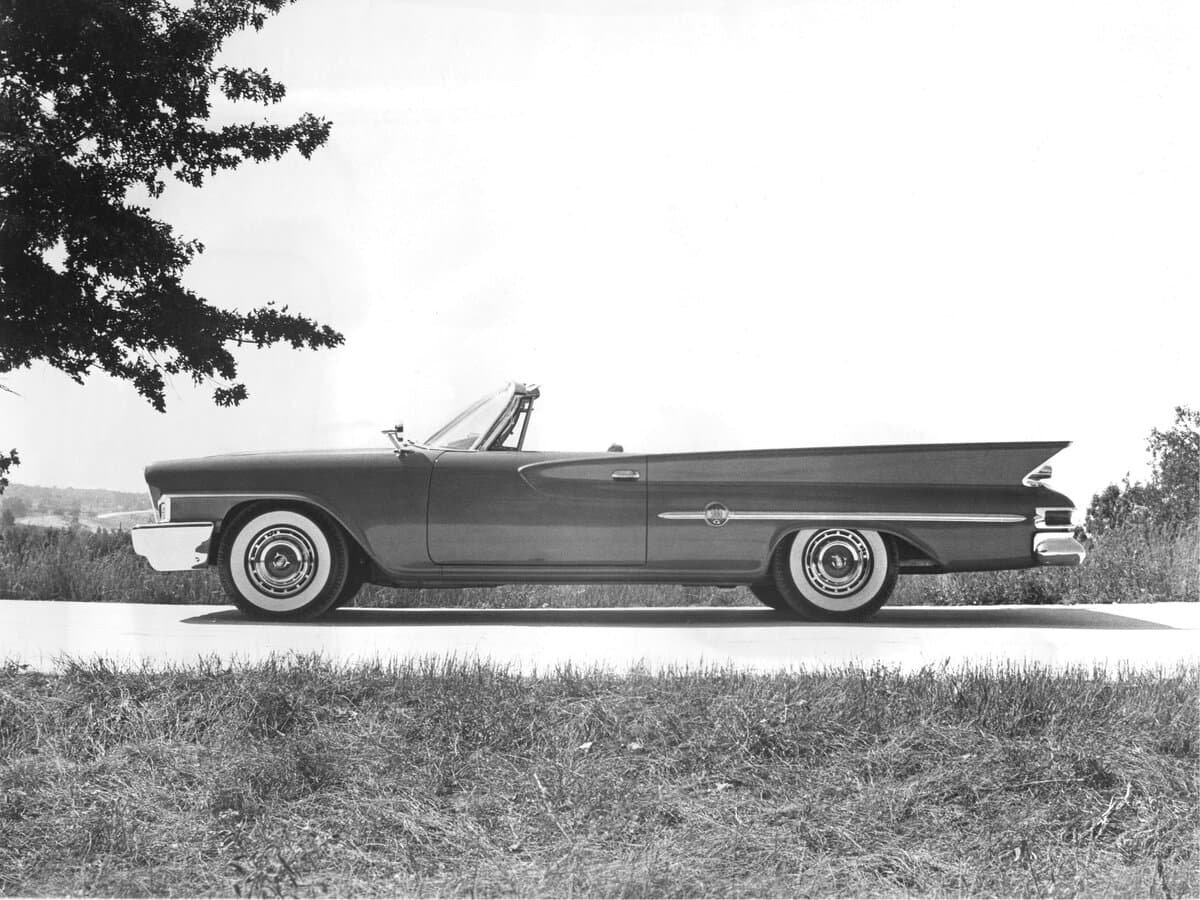Chrysler 300 Letter Series III (300G) Restayling — Yandan