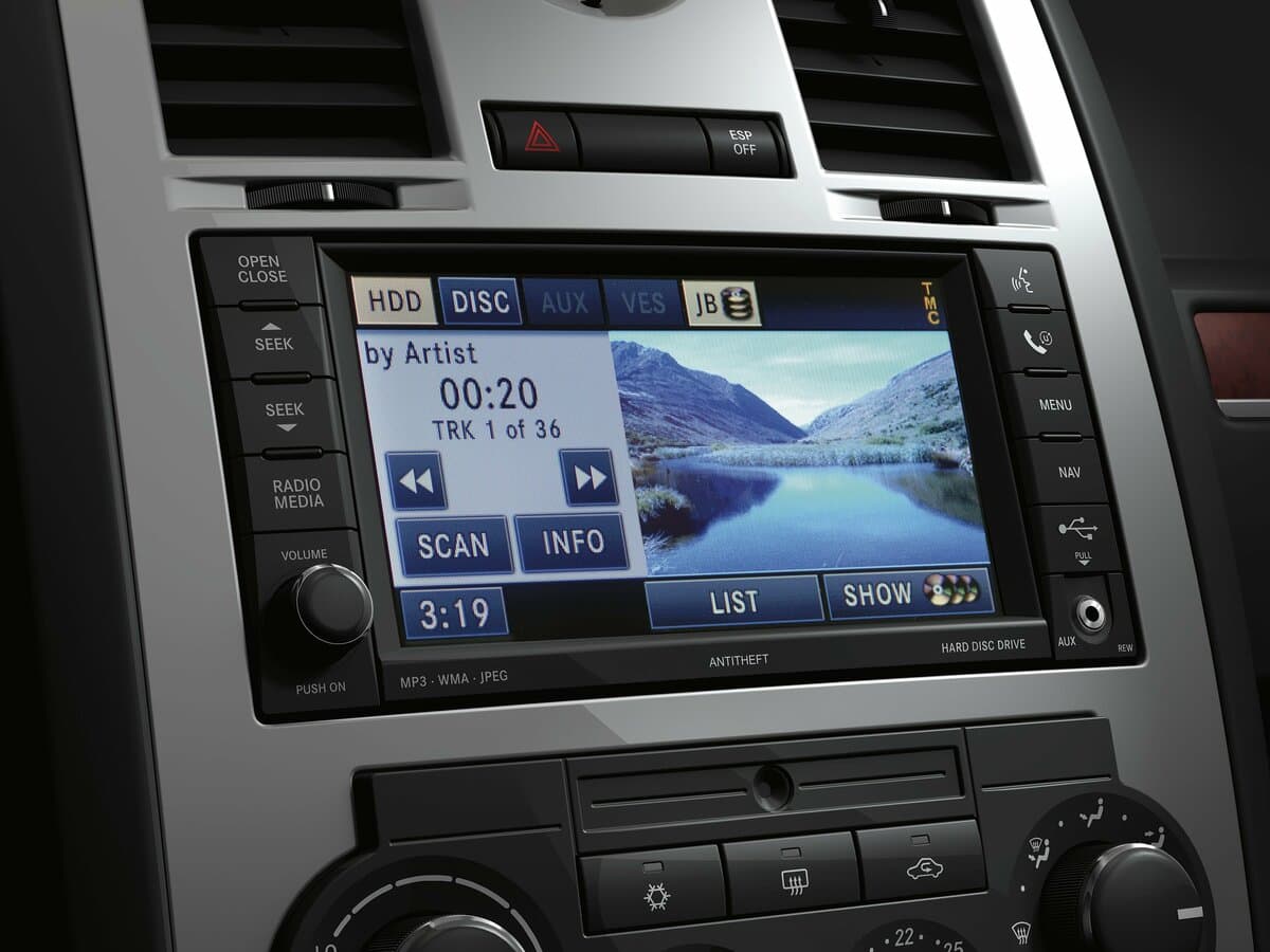 Chrysler 300C I — Salon, arxadan