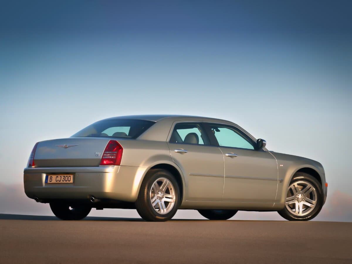 Chrysler 300C I — 3/4 arxadan