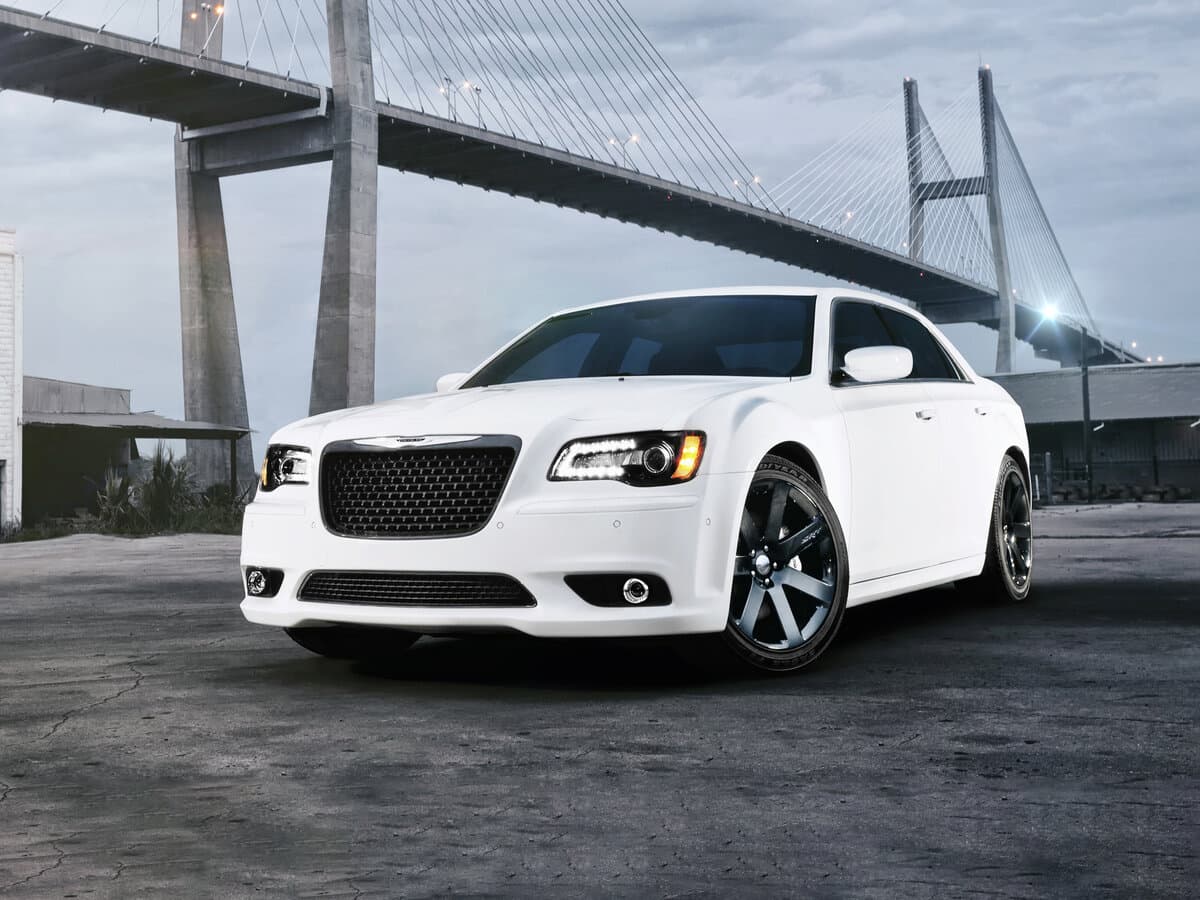 Chrysler 300C II — Əsas şəkil