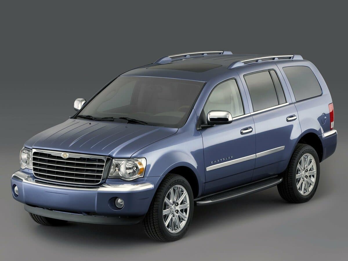 Chrysler Aspen 2006 – 2008 — Əsas şəkil