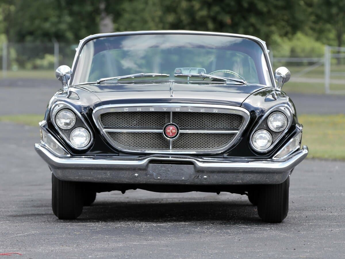 Chrysler New Yorker VI — Öndən