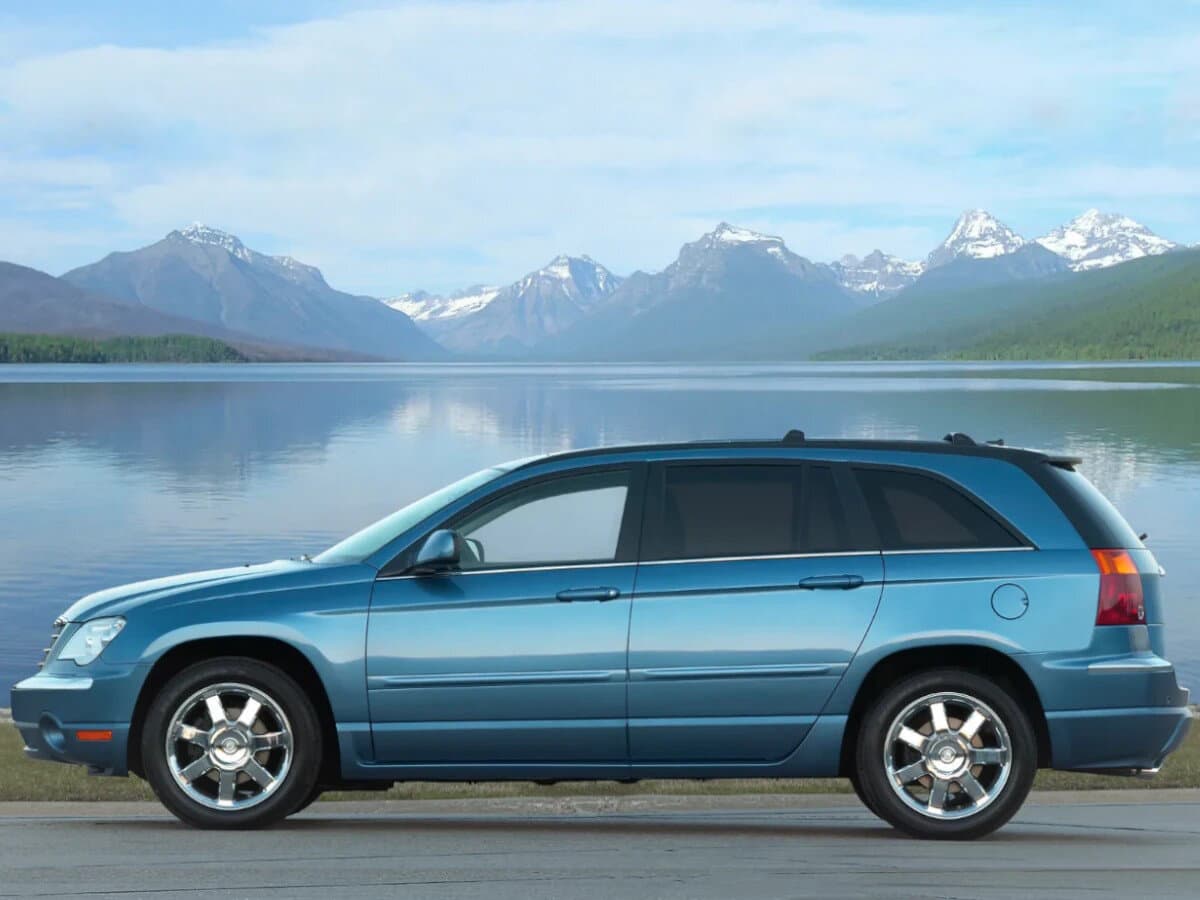 Chrysler Pacifica CS — Yandan