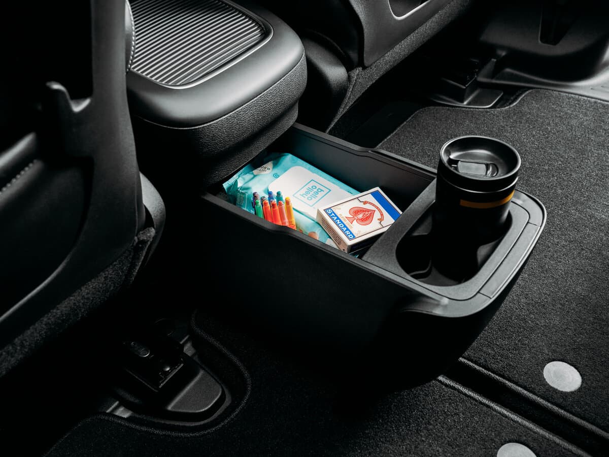 Chrysler Pacifica RU Restayling 2 — Salon, öndən