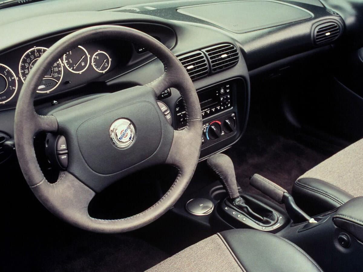 Chrysler Sebring I — Sükan