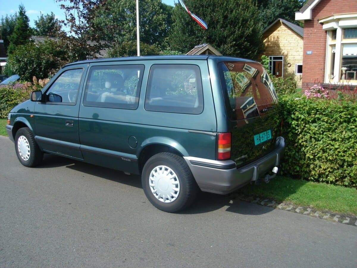 Chrysler Voyager II — 3/4 arxadan