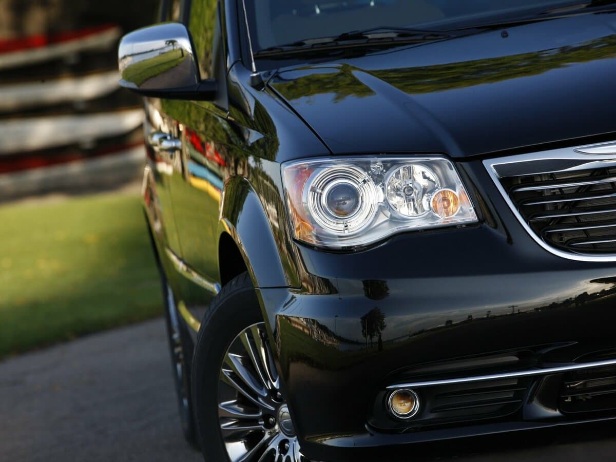 Chrysler Voyager V Restayling — Fara