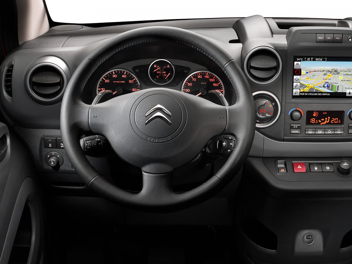 Citroen Berlingo II Restayling 2 — Sükan