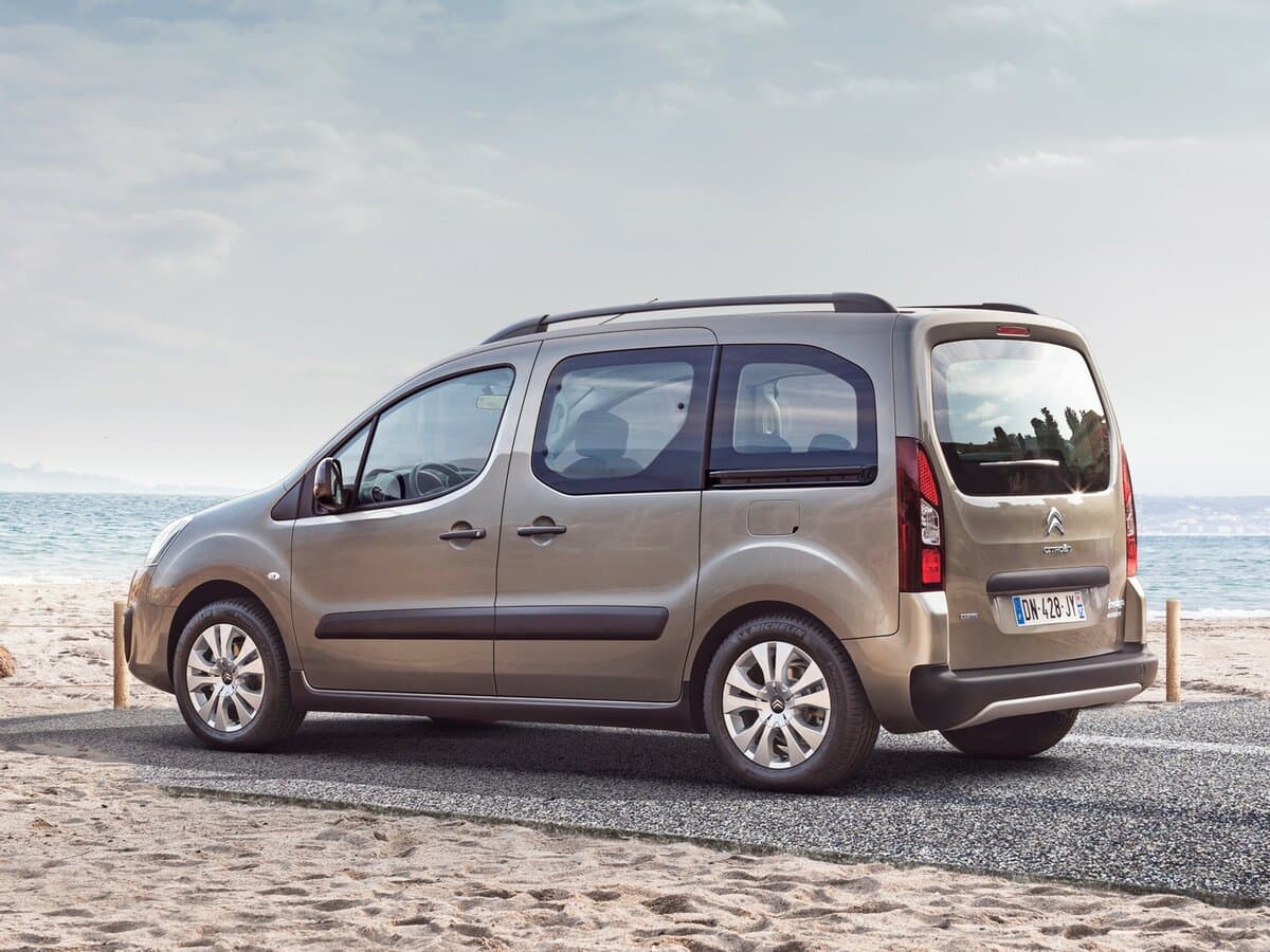 Citroen Berlingo II Restayling 2 — 3/4 arxadan