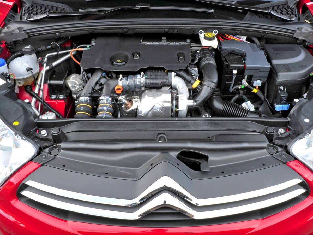 Citroen C4 II — Salon, öndən