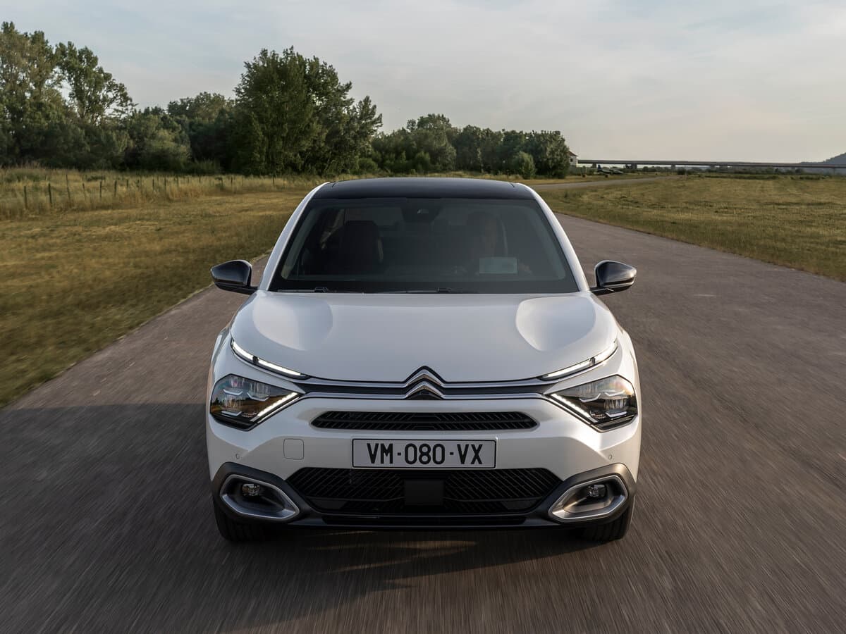 Citroen C4 III — Öndən