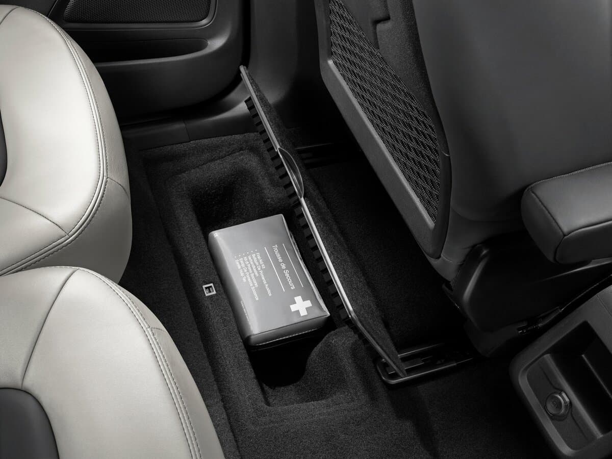 Citroen C4 Picasso II Restayling — Salon, arxadan