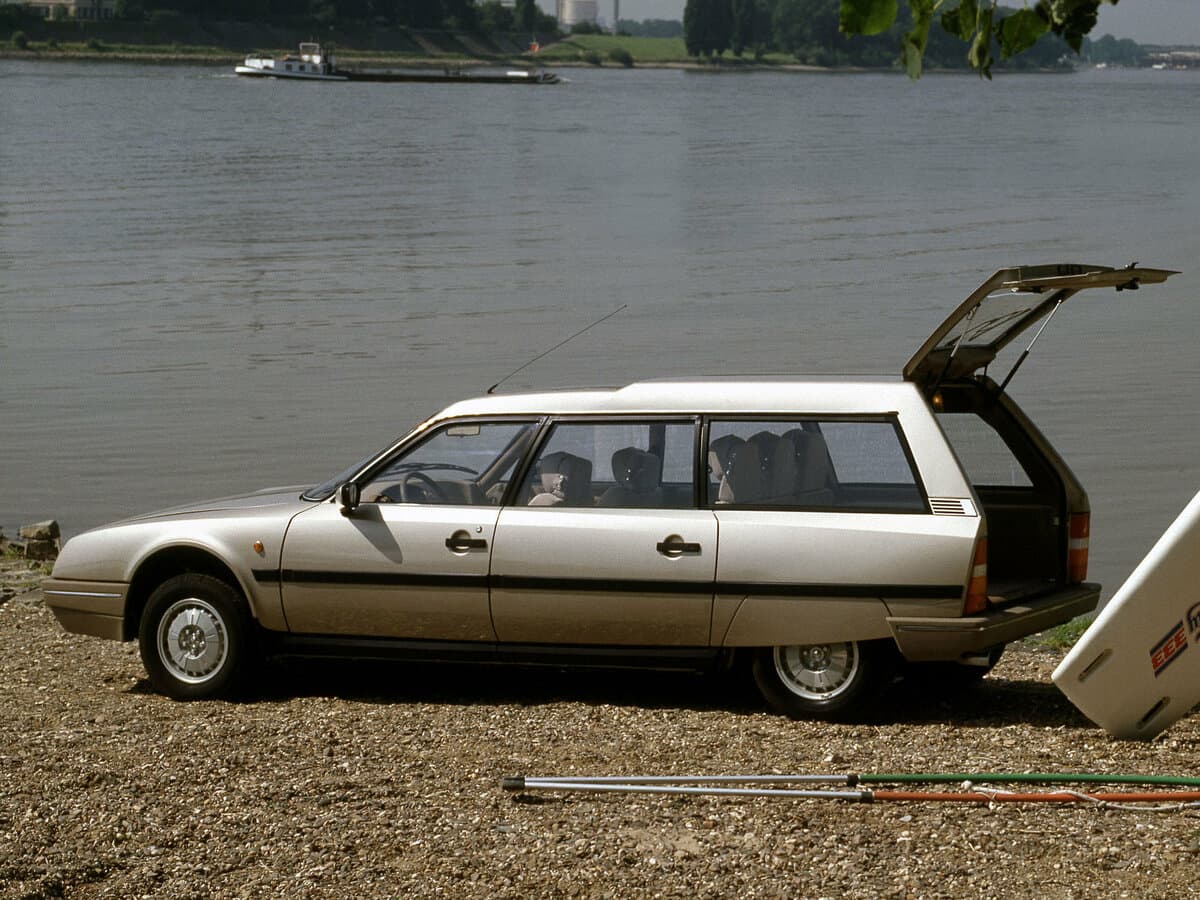 Citroen CX II — Yandan
