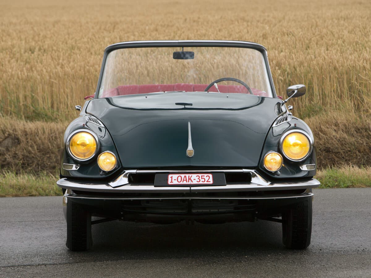 Citroen DS I — Öndən