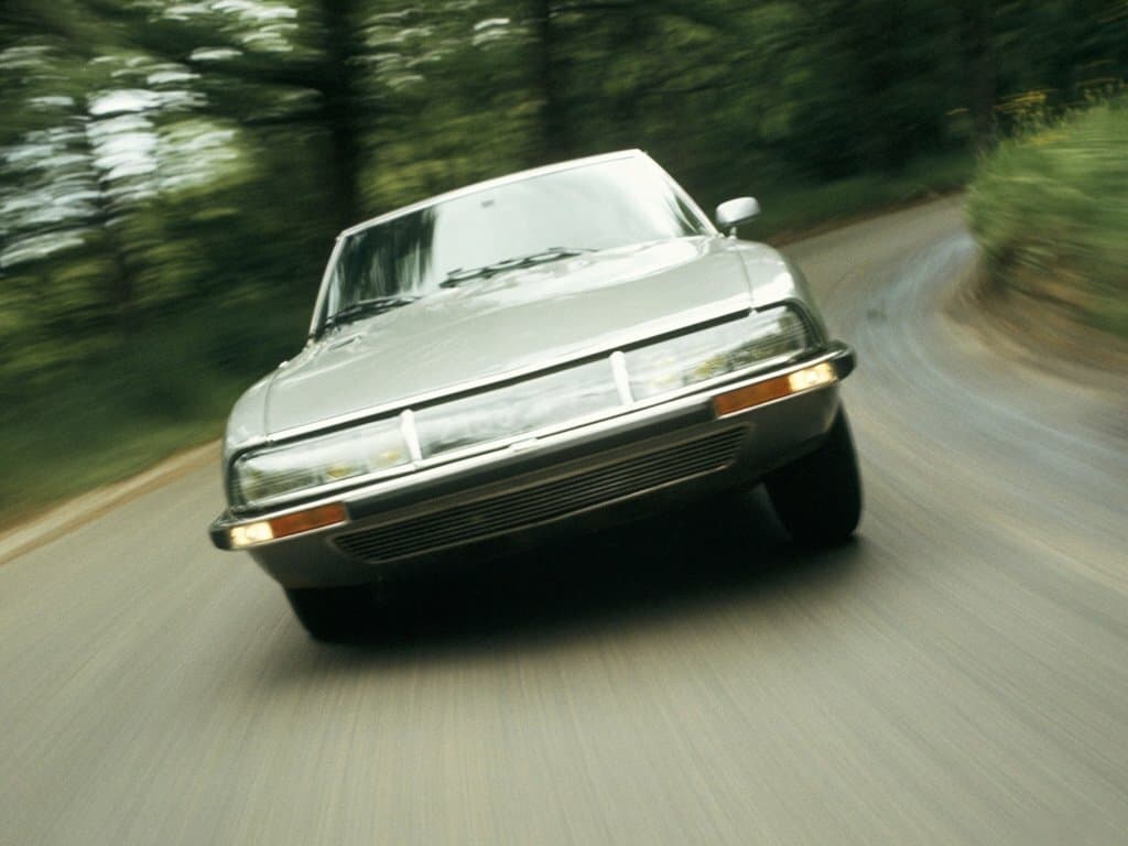 Citroen SM 1970 – 1975 — öndən görünüş