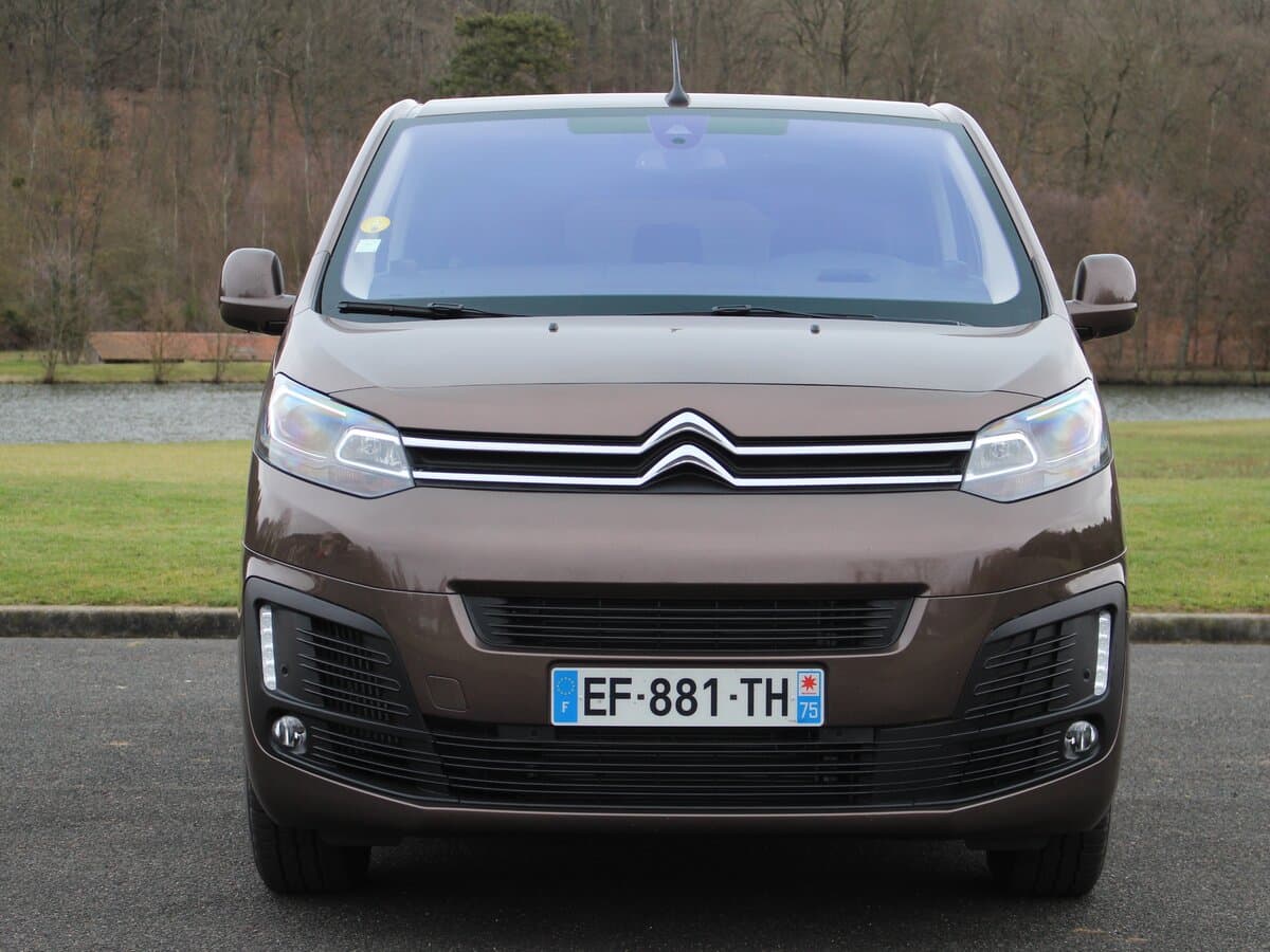 Citroen SpaceTourer I — Öndən