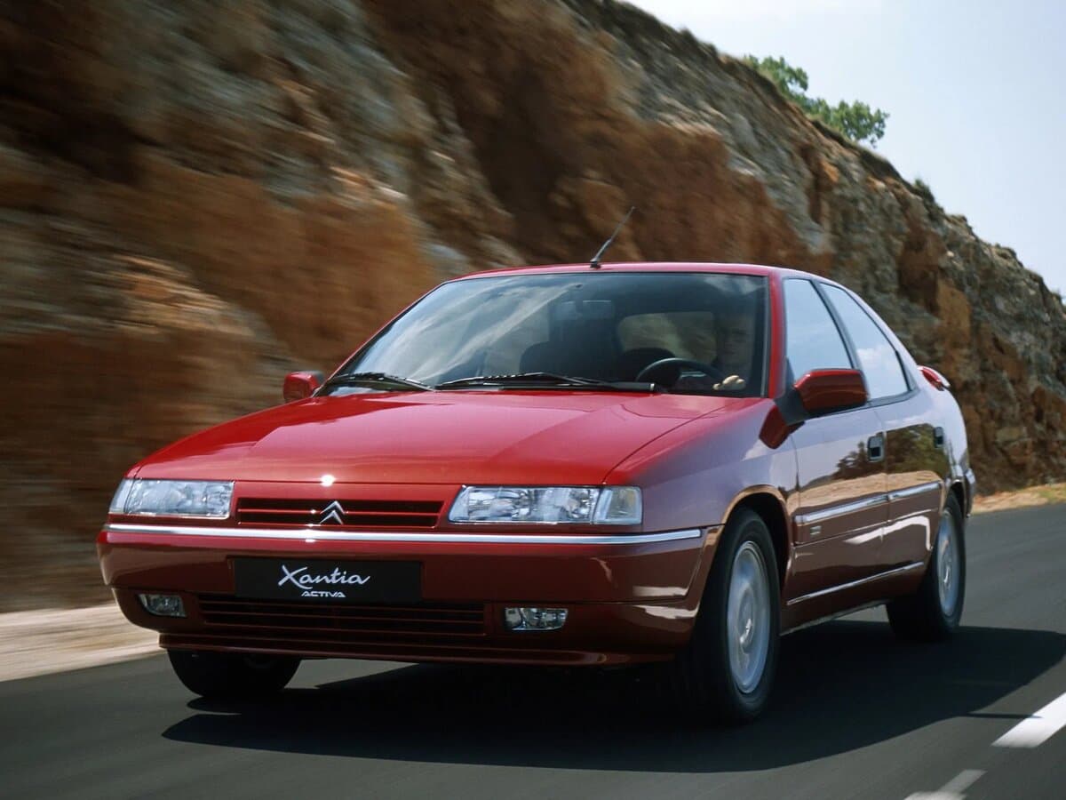 Citroen Xantia I — Öndən