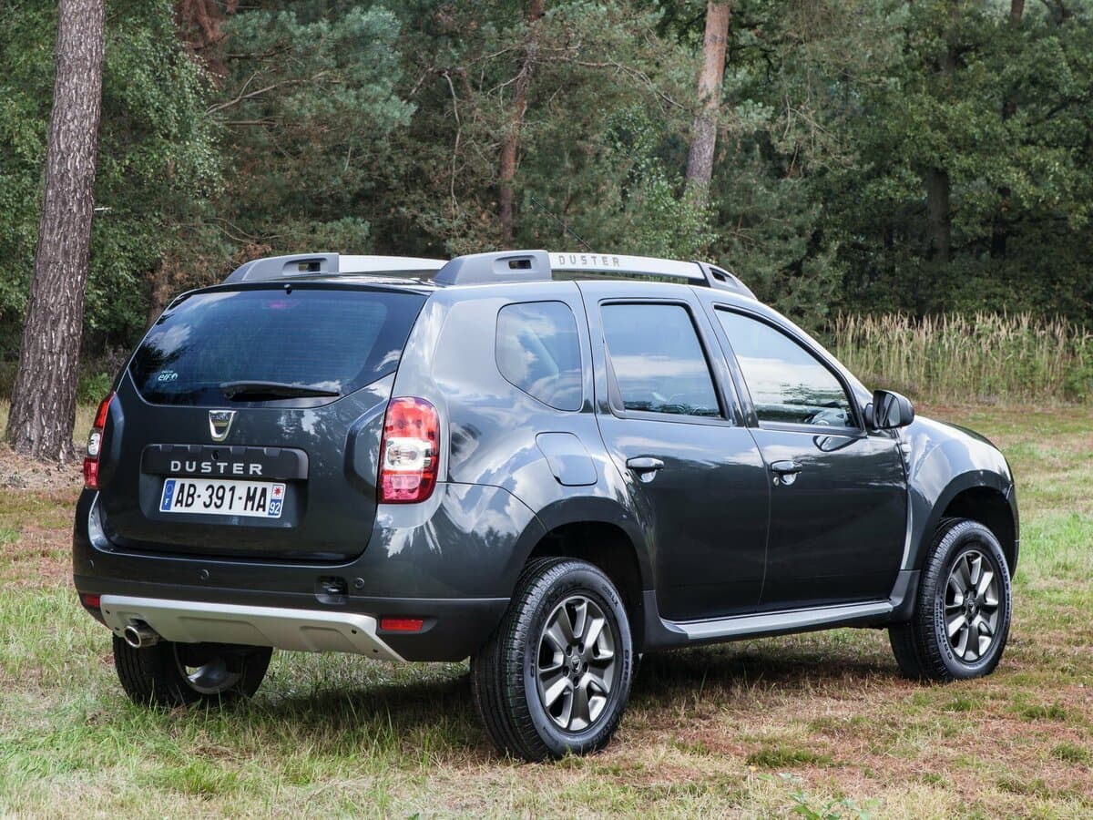Dacia Duster I Restayling — 3/4 arxadan