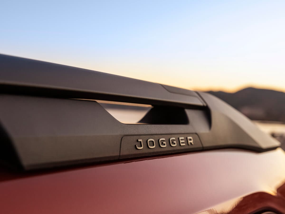 Dacia Jogger I — Salon, öndən