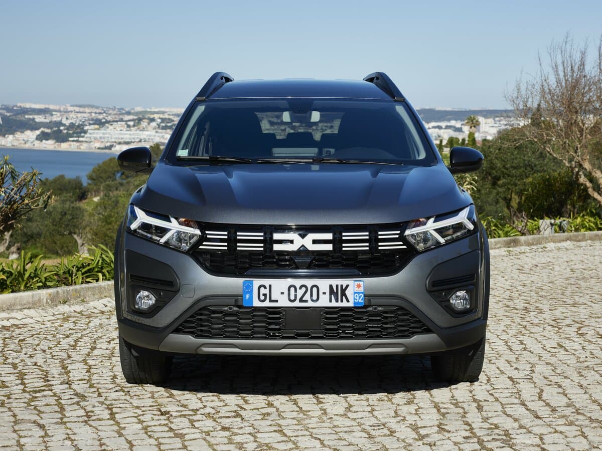 Dacia Jogger I Restayling 1 — Öndən