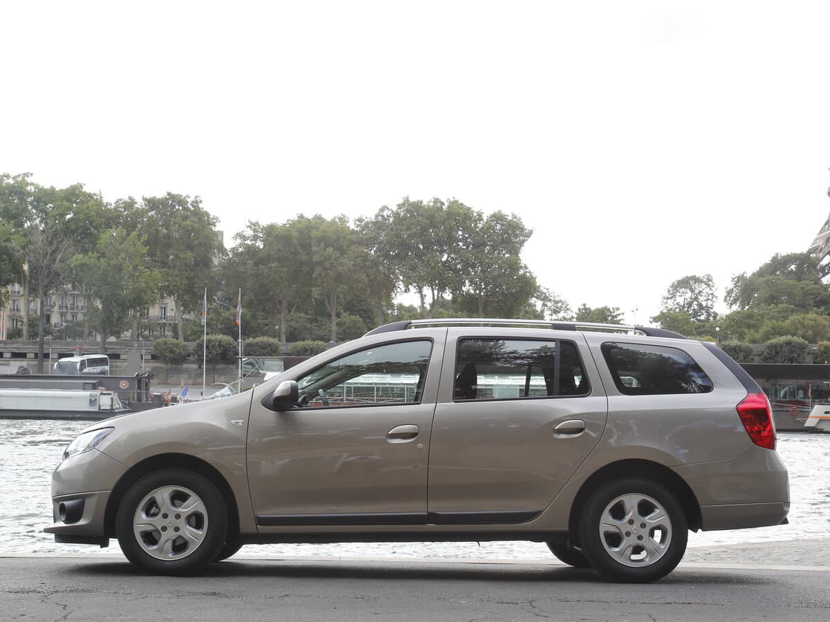 Dacia Logan II — Yandan