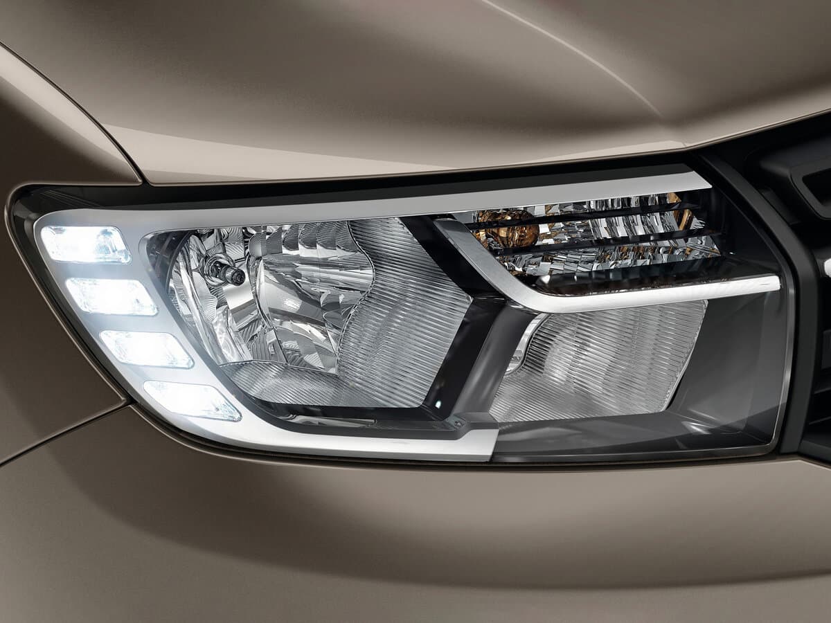 Dacia Logan II Restayling — Fara
