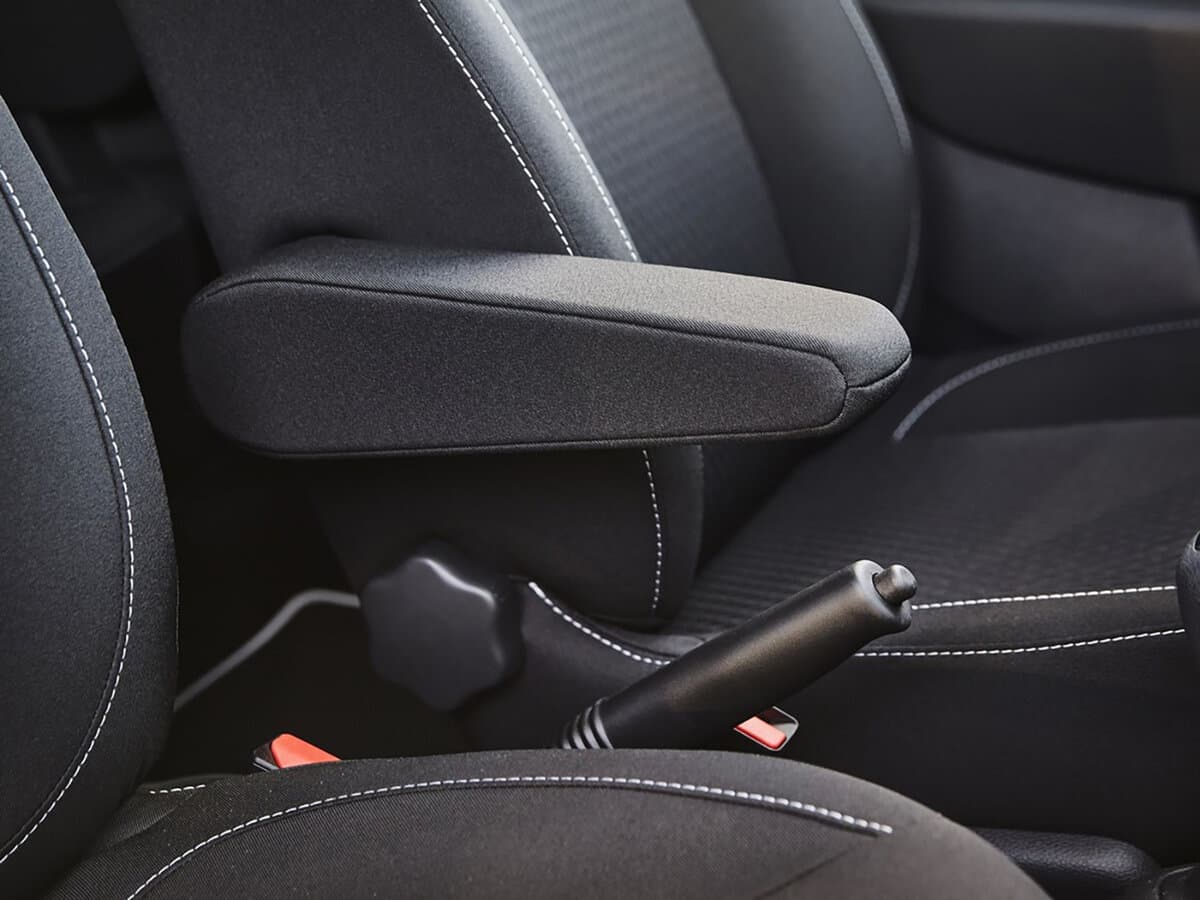 Dacia Logan II Restayling — Salon, öndən