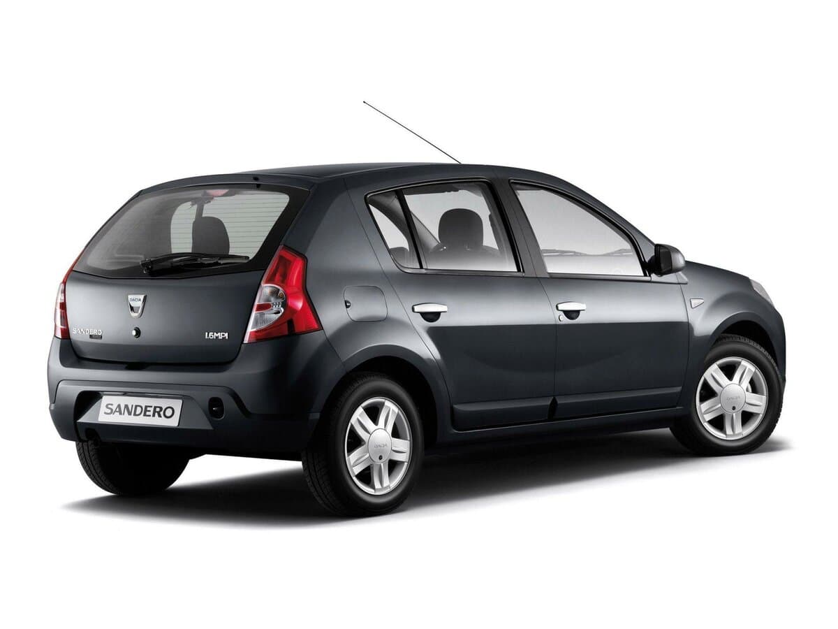 Dacia Sandero I — 3/4 arxadan