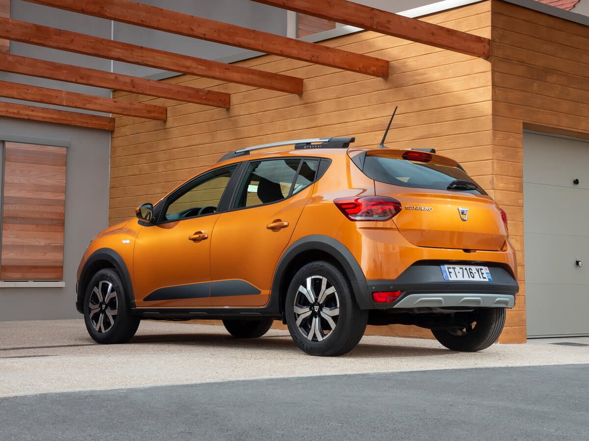Dacia Sandero III — 3/4 arxadan