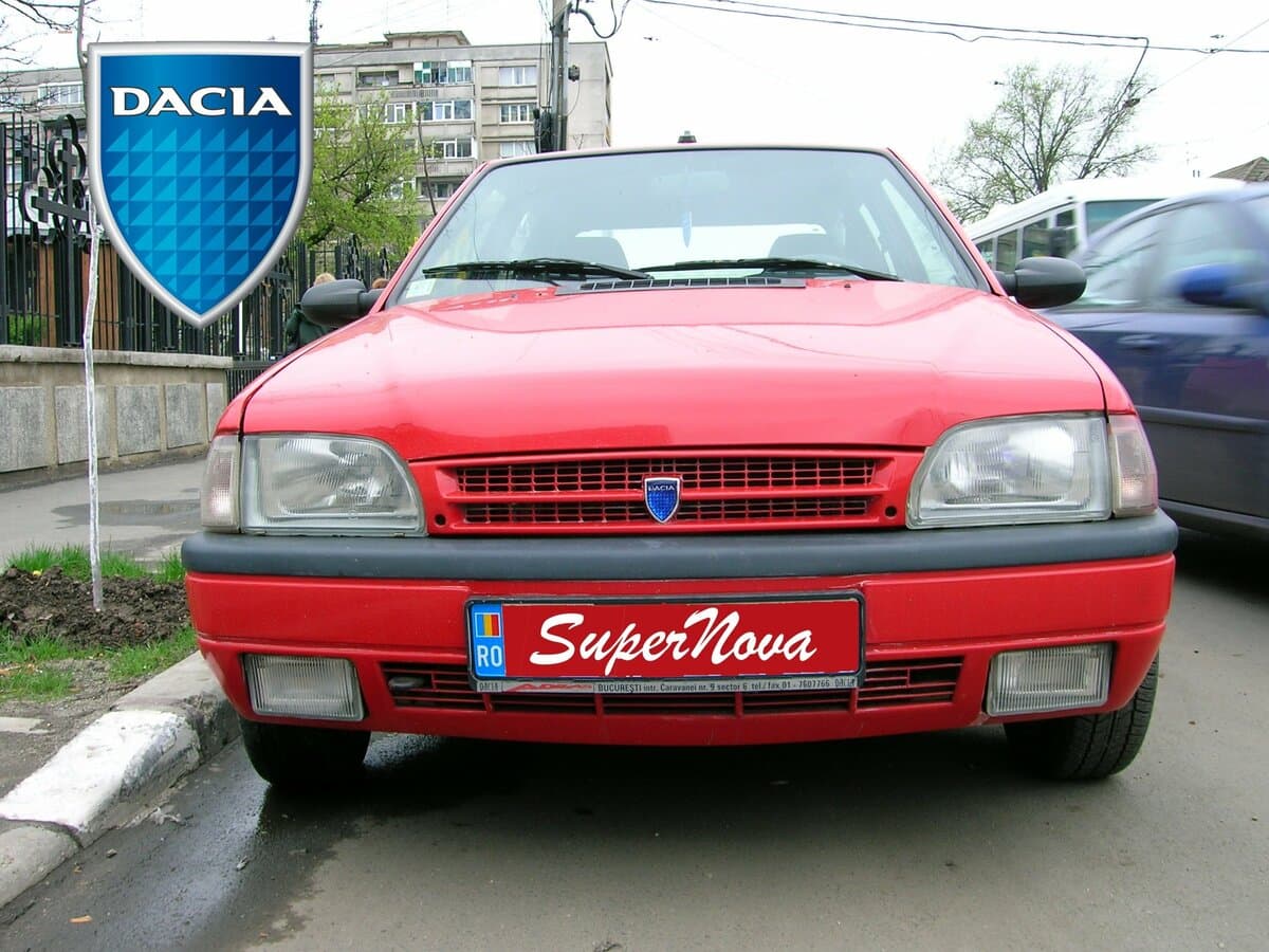 Dacia SuperNova I — öndən görünüş