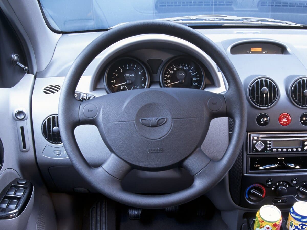 Daewoo Kalos 2002 – 2007 — Sükan