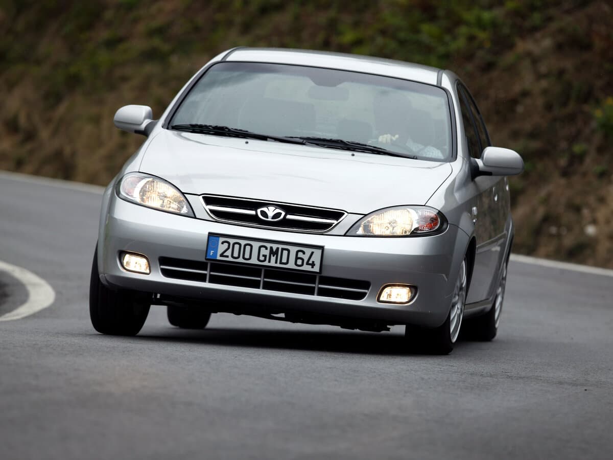 Daewoo Lacetti 2002 – 2010 — Öndən