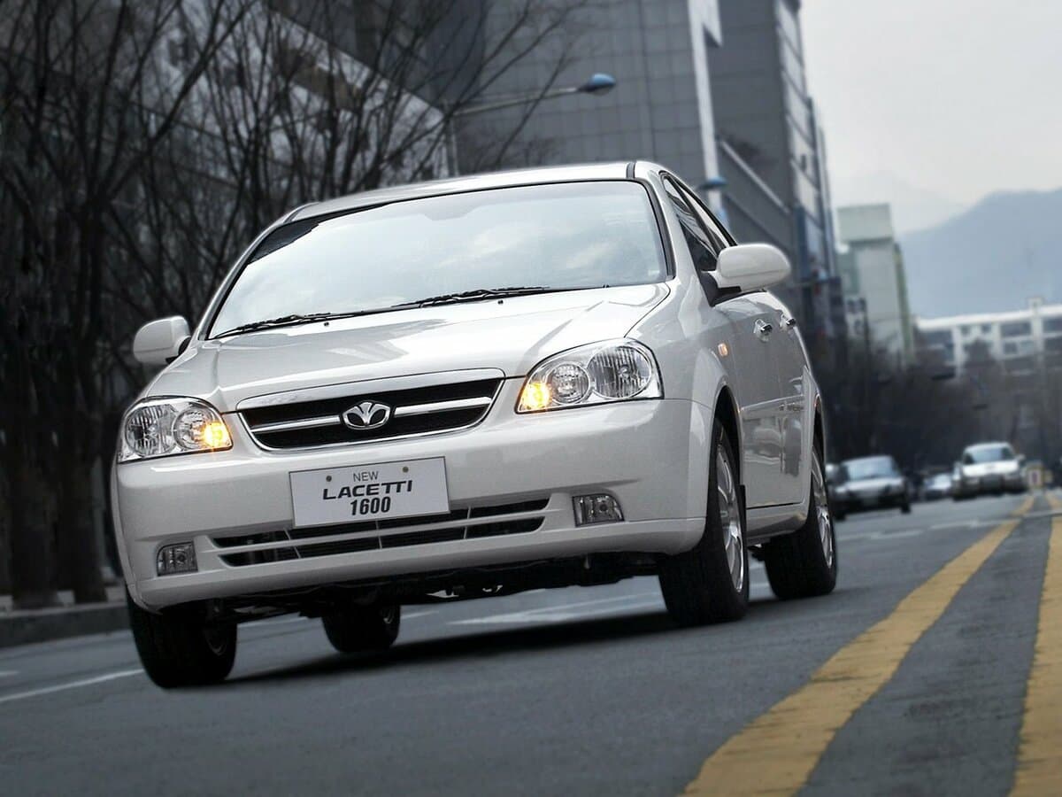 Daewoo Lacetti 2002 – 2010 — Öndən