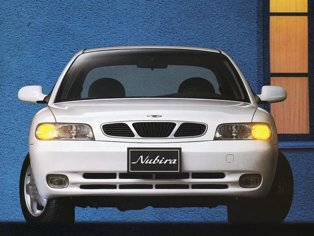 Daewoo Nubira I — Öndən