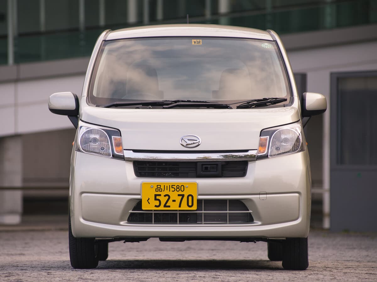 Daihatsu Move V Restayling — Öndən