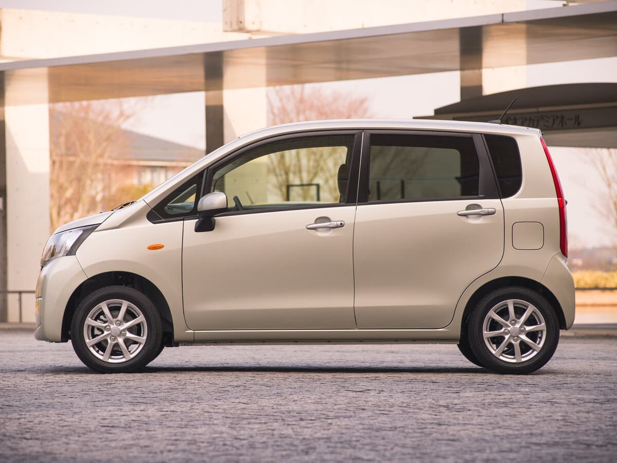 Daihatsu Move V Restayling — Yandan