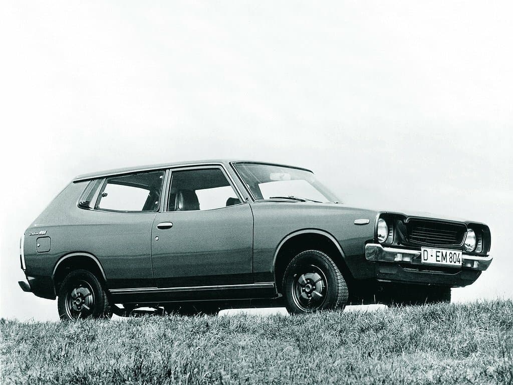 Datsun Cherry II — Yandan