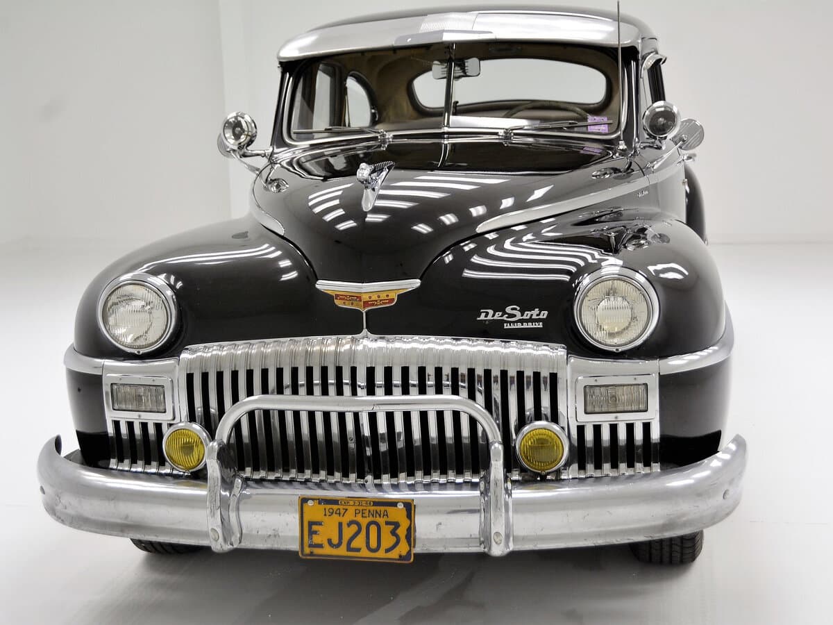 DeSoto Deluxe 1946 – 1952 — Öndən