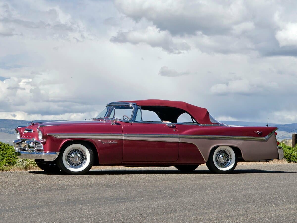 DeSoto Fireflite 1955 – 1960 — Yandan