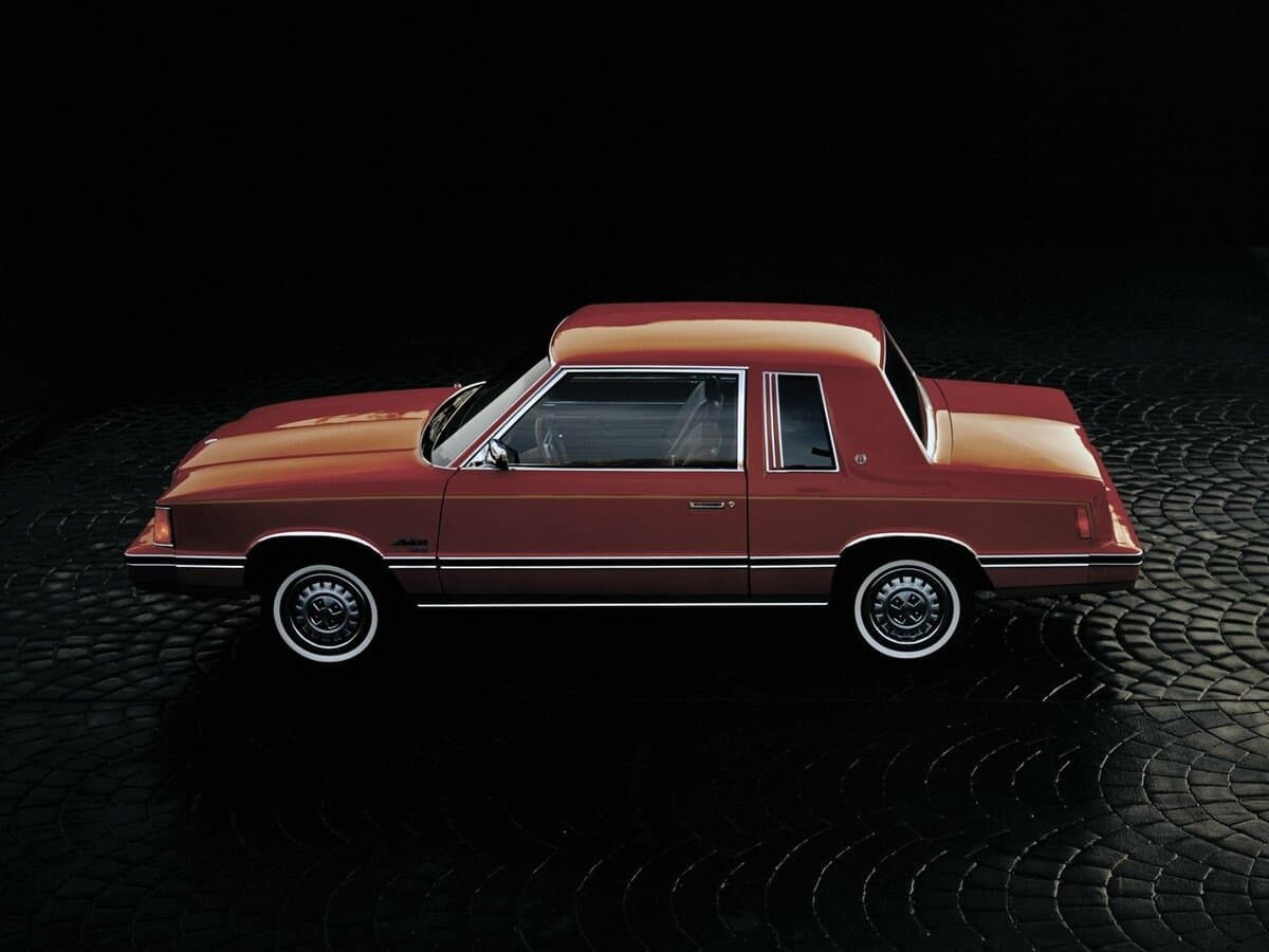 Dodge Aries 1981 – 1989 — Yandan