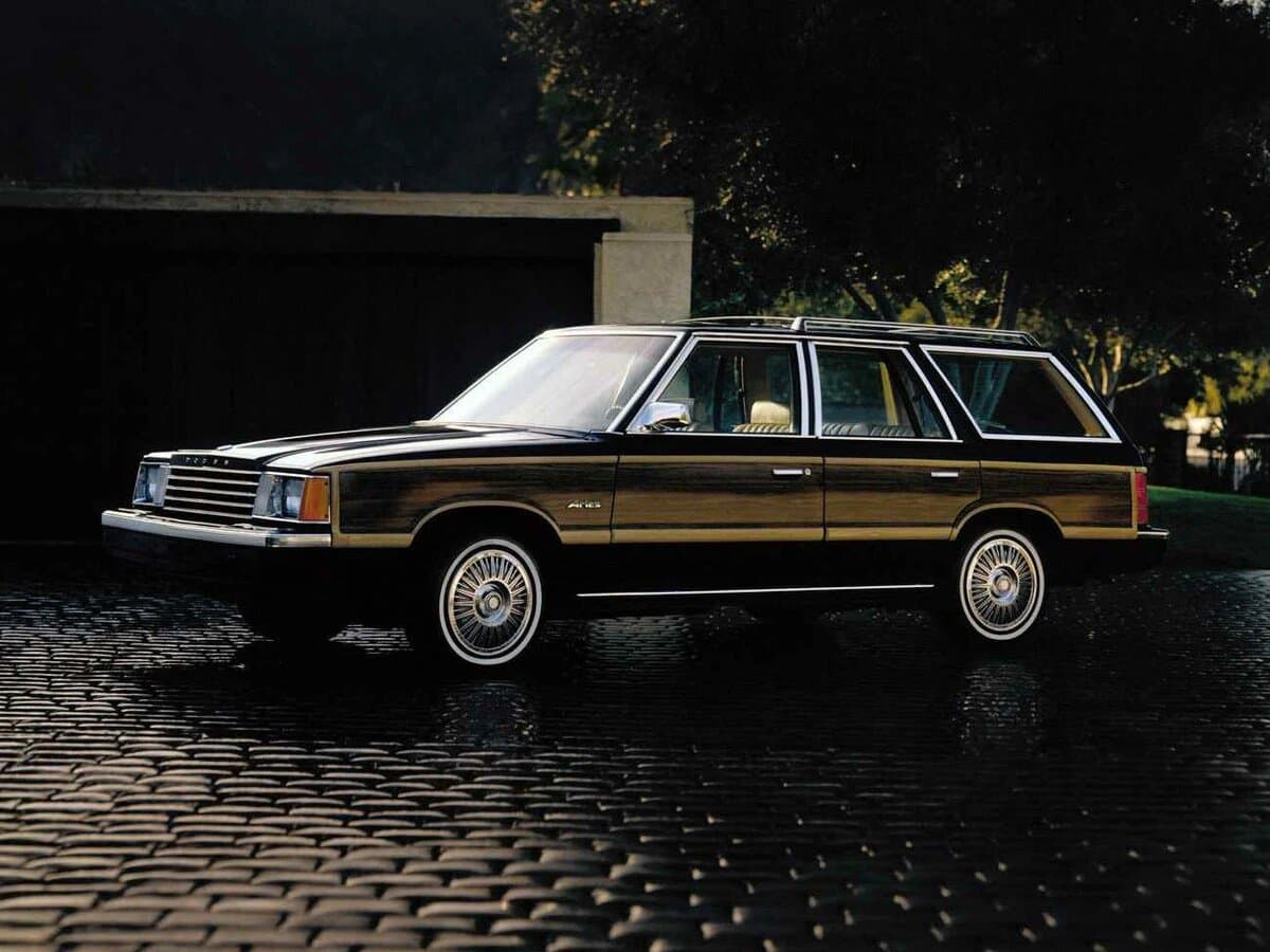 Dodge Aries 1981 – 1989 — Əsas şəkil