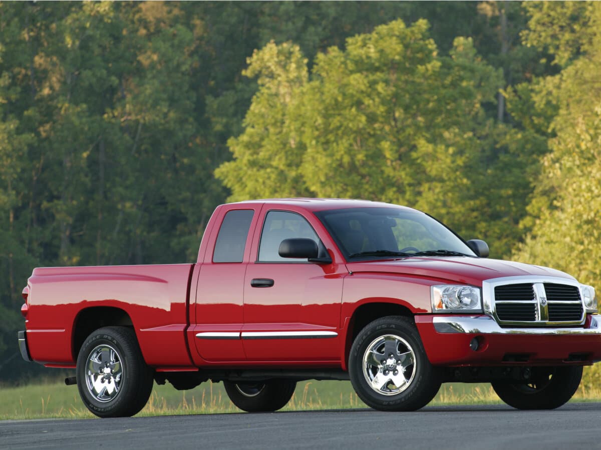 Dodge Dakota III — Yandan
