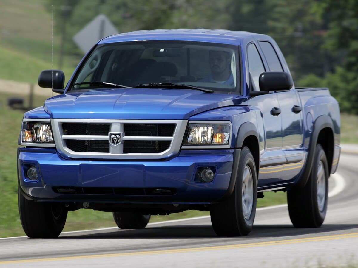 Dodge Dakota III Restayling — Öndən