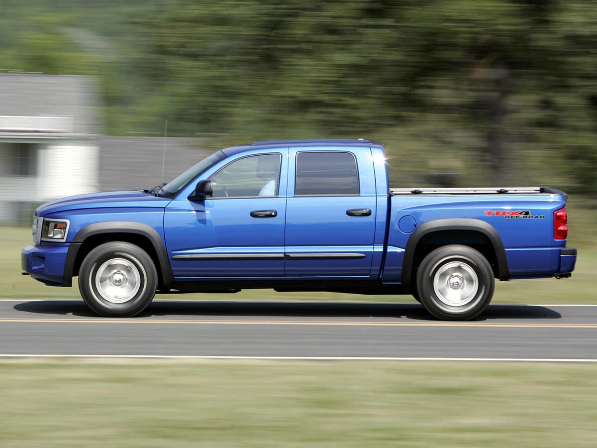 Dodge Dakota III Restayling — Yandan